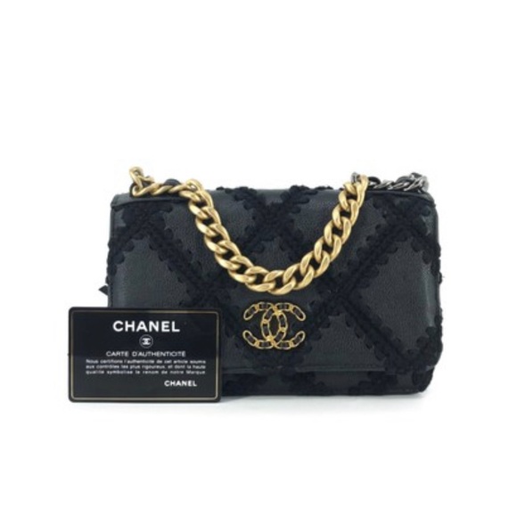 FULL SET - CHANEL 19 WOC Black Calfskin & Crochet Shoulder Bag w/ Ruthenium HW - Picture 5 of 16